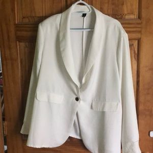 White Blazer with built in shoulder pads and lace trim sleeves
